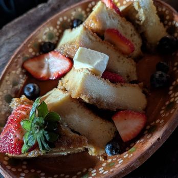 La Cheve Bakery and Brews - flan french toast - Breakfast & Brunch Near Me - Napa, California