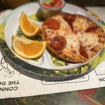 Rainforest Cafe - Kids pizza - American Near Me - Edison, New Jersey