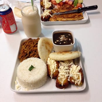 Saman - Pabellon y jugo de guanabana - Venezuelan Near Me - Doral, Florida Saman - Pabellon y jugo de guanabana - Venezuelan Near Me - Doral, Florida