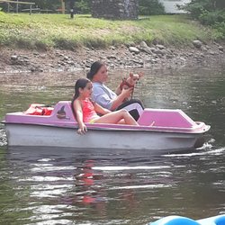 Maple Haven Resort & Cottages - Awesome place! New owners and staff are wonderful :-)
