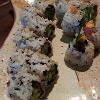 Zuma - Generous bite-size appetizer - Chef's maki. Looks simple and delicious. - Sushi Bars Near Me - New York, New York