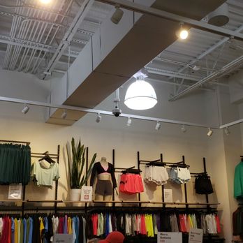 lululemon - Women's Clothing Near Me - Sunrise, Florida