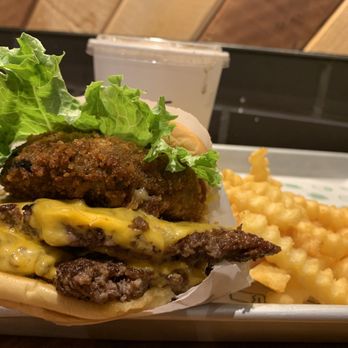 Shake Shack Pinecrest - 'Shroom - Burgers Near Me - Orange Village, Ohio Shake Shack Pinecrest - 'Shroom - Burgers Near Me - Orange Village, Ohio