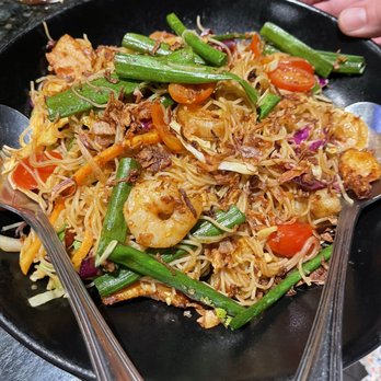 P.F. Chang's - Singapore Street Noodles - Chinese Near Me - Sandestin, Florida P.F. Chang's - Singapore Street Noodles - Chinese Near Me - Sandestin, Florida