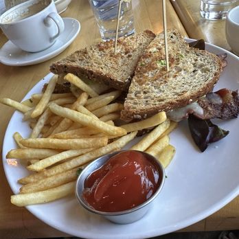 Book Club Restaurant - Turkey bacon avocado sandwich - New American Near Me - Minneapolis, Minnesota