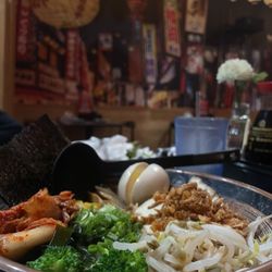 Ton-Ichi Ramen - R10. Spicy Creamy Vegan Ramen R10. 辣味奶油蔬菜拉面