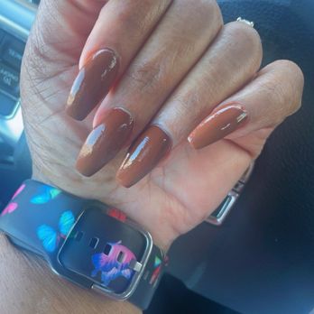 Helen Nails - Nail Salons Near Me - Hemet, California
