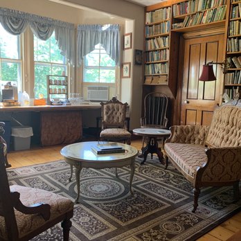 The Dominion House - Upstairs library self serve water, coffee, and tea. There's a small fridge and microwave. - Bed & Breakfast Near Me - Blooming Grove, New York The Dominion House - Upstairs library self serve water, coffee, and tea. There's a small fridge and microwave. - Bed & Breakfast Near Me - Blooming Grove, New York