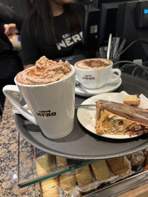 Caffè Nero by null