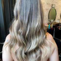 Studio 5:14 - Honey blonde balayage by Savannah