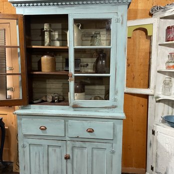 Hyde Park Antiques Center - Antiques Near Me - Hyde Park, New York