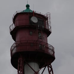 Leuchtturm Campen - Die Spitze besteht wie der gesamte Turm aus genieteten Eisenteilen
