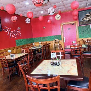 Golden Pagoad Chinese Restaurant - Updated cleaner more welcoming interior - Chinese Near Me - Tomball, Texas