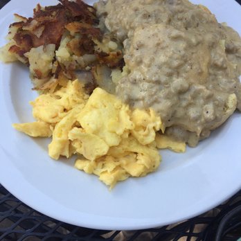 Victorian Cafe - 18 Wheeler: biscuits and gravy, eggs, and potatoes - Breakfast & Brunch Near Me - Bend, Oregon Victorian Cafe - 18 Wheeler: biscuits and gravy, eggs, and potatoes - Breakfast & Brunch Near Me - Bend, Oregon