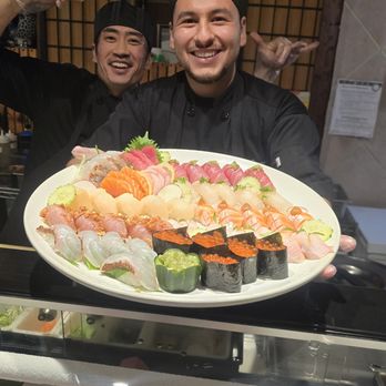 Momo Sushi - Sushi Bars Near Me - Henderson, Nevada