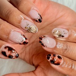Pinkie Nail & Spa