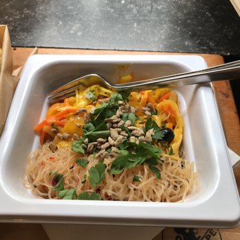 Bad Ape - Small salad. Mango and rice noodles - Cafes Near Me - Cologne, NW