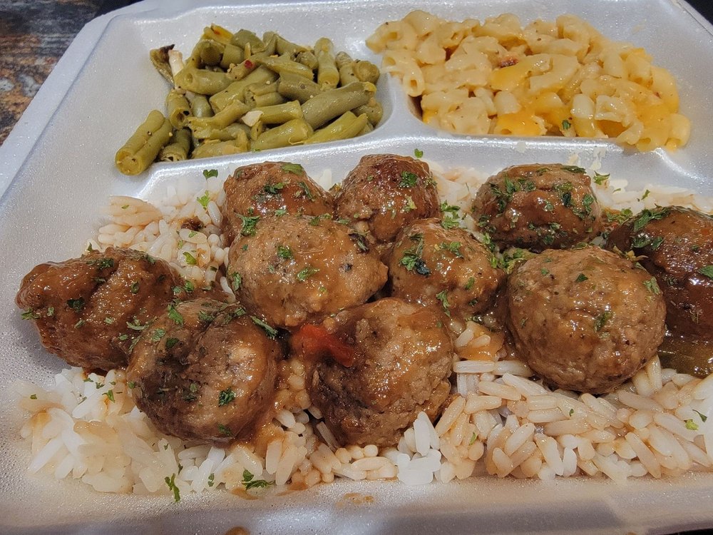 The Chocolate Pineapple Logo