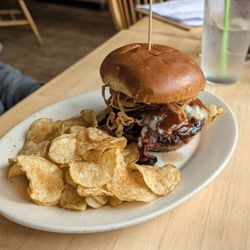Broomstack Kitchen & Taphouse - BBQ burger.