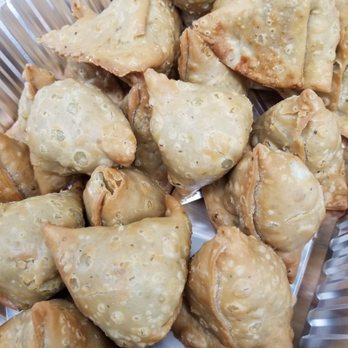 Madina Halal Kitchen - Samusa - Halal Near Me - Upper Darby, Pennsylvania