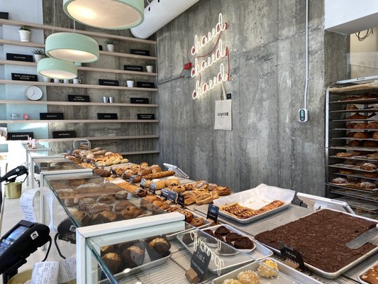Louise Boulangerie by null
