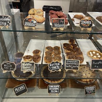 Sweetie Pie - Bakeries Near Me - Toronto, Ontario Sweetie Pie - Bakeries Near Me - Toronto, Ontario