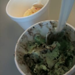 Ice cream at Stroh's! Ice cream at Stroh's!
