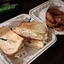 Bernie's Burgers n Suds - Clubhouse w/Rings...