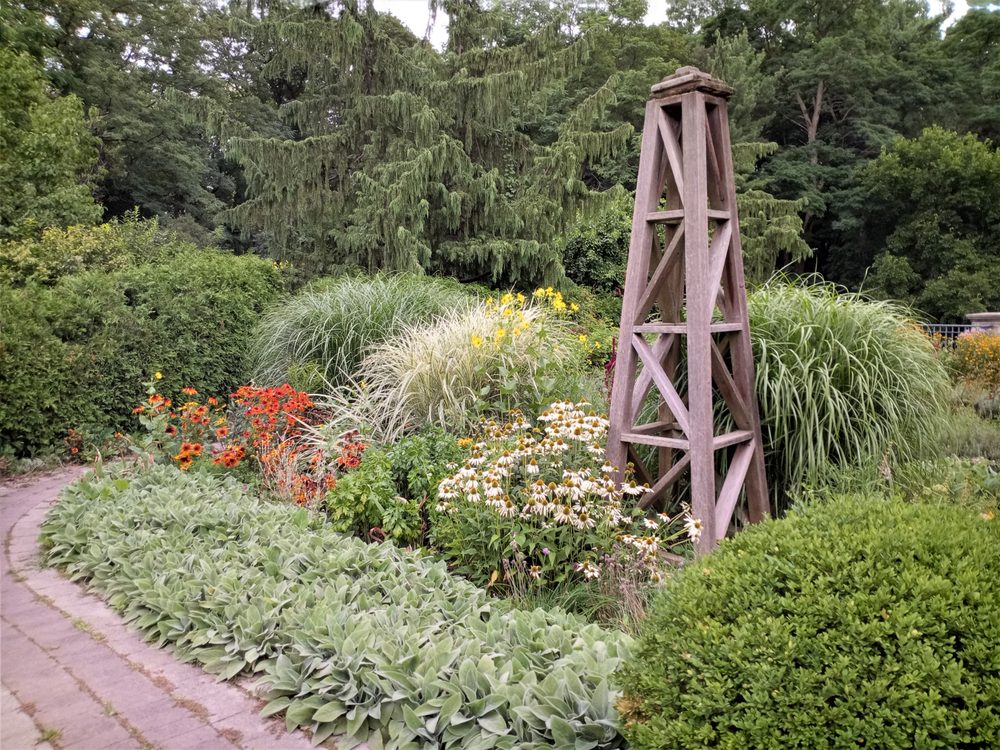 Alexander Muir Memorial Gardens Image