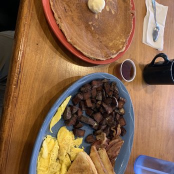 Pancake House - Breakfast at the Pancake House - Breakfast & Brunch Near Me - Sylvan Beach, New York