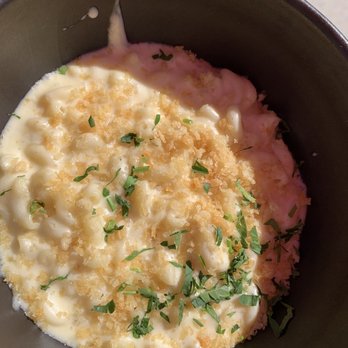 Caboose Commons - Macaroni and Cheese - Breweries Near Me - Fairfax, Virginia