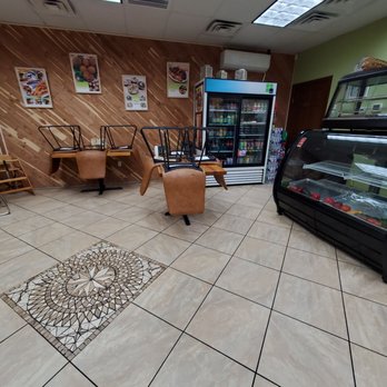 Gyros To Go - the inside of a restaurant - Mediterranean Near Me - Arlington, Texas
