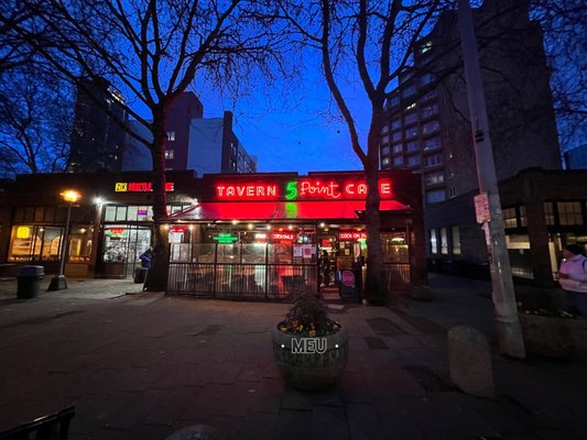 The 5 Point Cafe by null