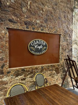 Gladys' Café by null