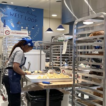 Levain Bakery - Bakeries Near Me - Chicago, Illinois