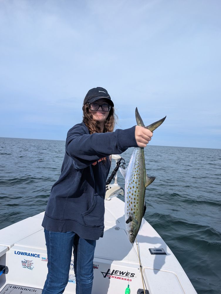 Fishbonz Charters Logo
