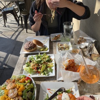 Chestnut Grill and Sidewalk Cafe - Thai Grilled Shrimp Mango Salad, Sirloin Burger - New American Near Me - Philadelphia, Pennsylvania Chestnut Grill and Sidewalk Cafe - Thai Grilled Shrimp Mango Salad, Sirloin Burger - New American Near Me - Philadelphia, Pennsylvania