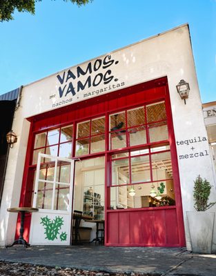 Vamos. Vamos. by null
