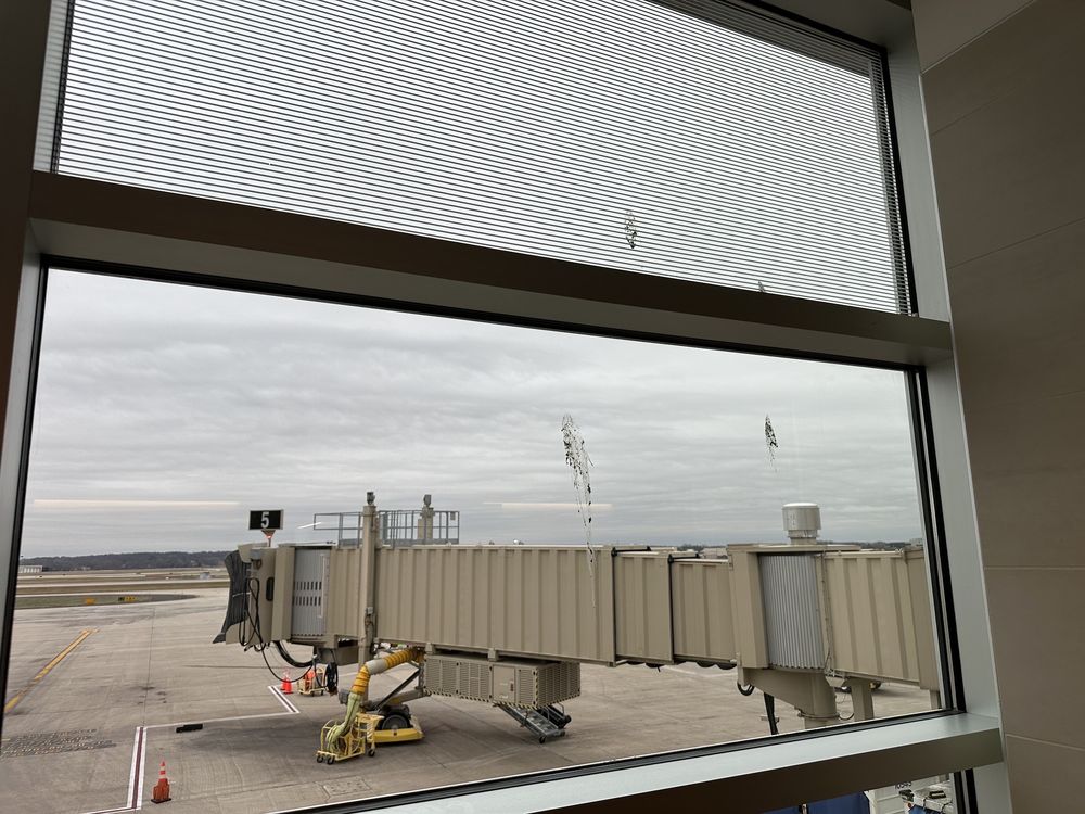 DANE COUNTY REGIONAL AIRPORT Updated October 2024 223 Photos & 249