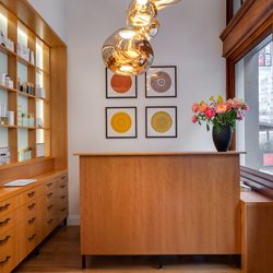 Welcome reception desk at Aida Bicaj SkinCare