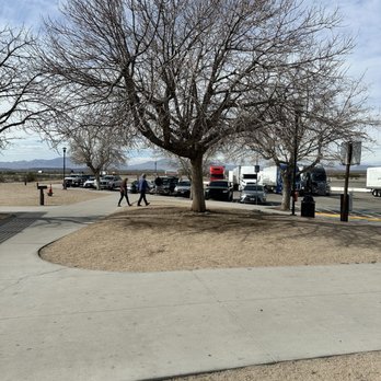 Fenner Rest Area - Parking - Rest Stops Near Me - Essex, California