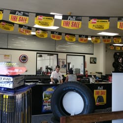Les Schwab Tire Center