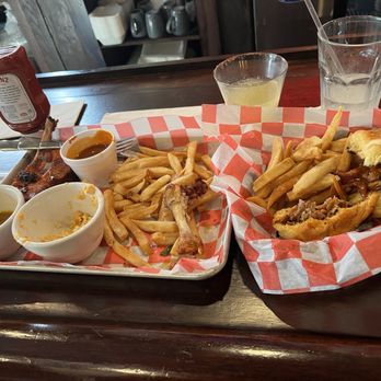 Sweet Pork Wilsons - Carcasses - Barbeque Near Me - Cleveland, Ohio Sweet Pork Wilsons - Carcasses - Barbeque Near Me - Cleveland, Ohio