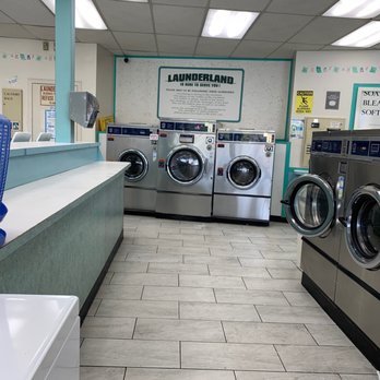Brothers Coin Laundry - Clean clean - Laundromat Near Me - Seal Beach, California Brothers Coin Laundry - Clean clean - Laundromat Near Me - Seal Beach, California