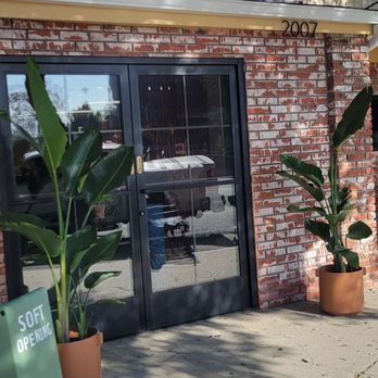 Amor A Mi - Outside entrance - Mexican Near Me - Burbank, California