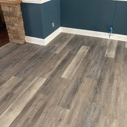 Perna Construction - Vinyl plank flooring installation.