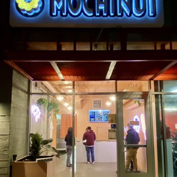 Mochinut - 12.07.21 exterior - Donuts Near Me - Sacramento, California