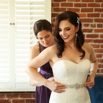 Charismatic Bride / Teri Lacro - Photography by Drozian Photoworks - Makeup Artists Near Me