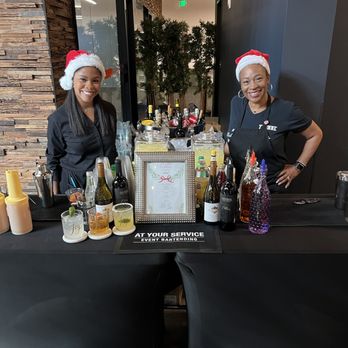 At Your Service - Bartenders Near Me At Your Service - Bartenders Near Me