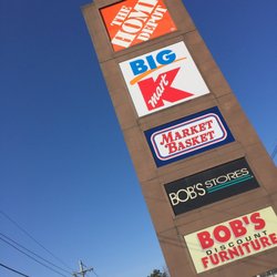 Bristol Place Shopping Center - Bristol Place Shopping Center -- 1270 Newport Avenue / Route 1A, South Attleborough                    Sign from 1A North